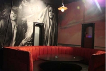 Town Talk Club On Queen Venue